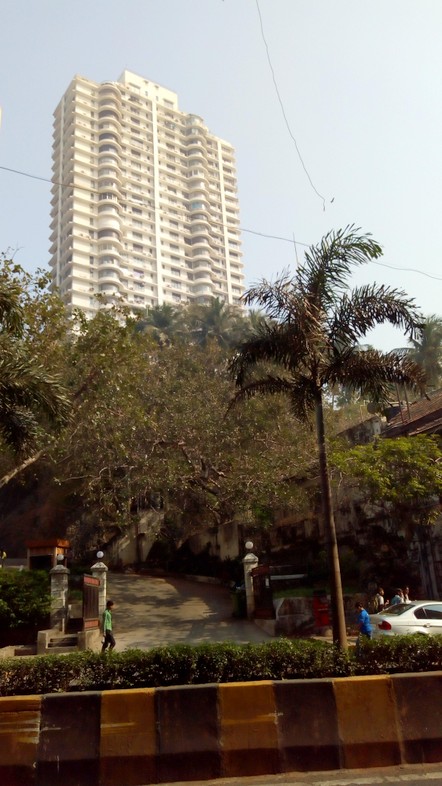 Main - Mont Blanc, Kemps Corner